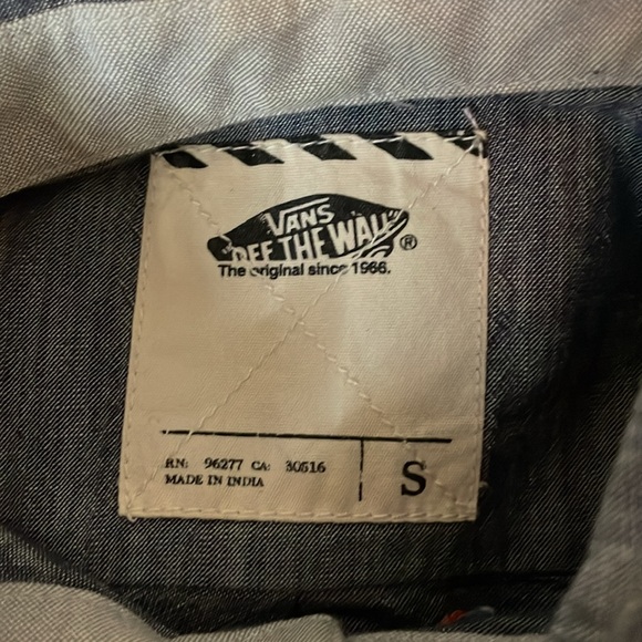 Vans Small Men's Gray Rainbow Stripe Southwestern Shirt, Van Doren Series - Picture 2 of 7